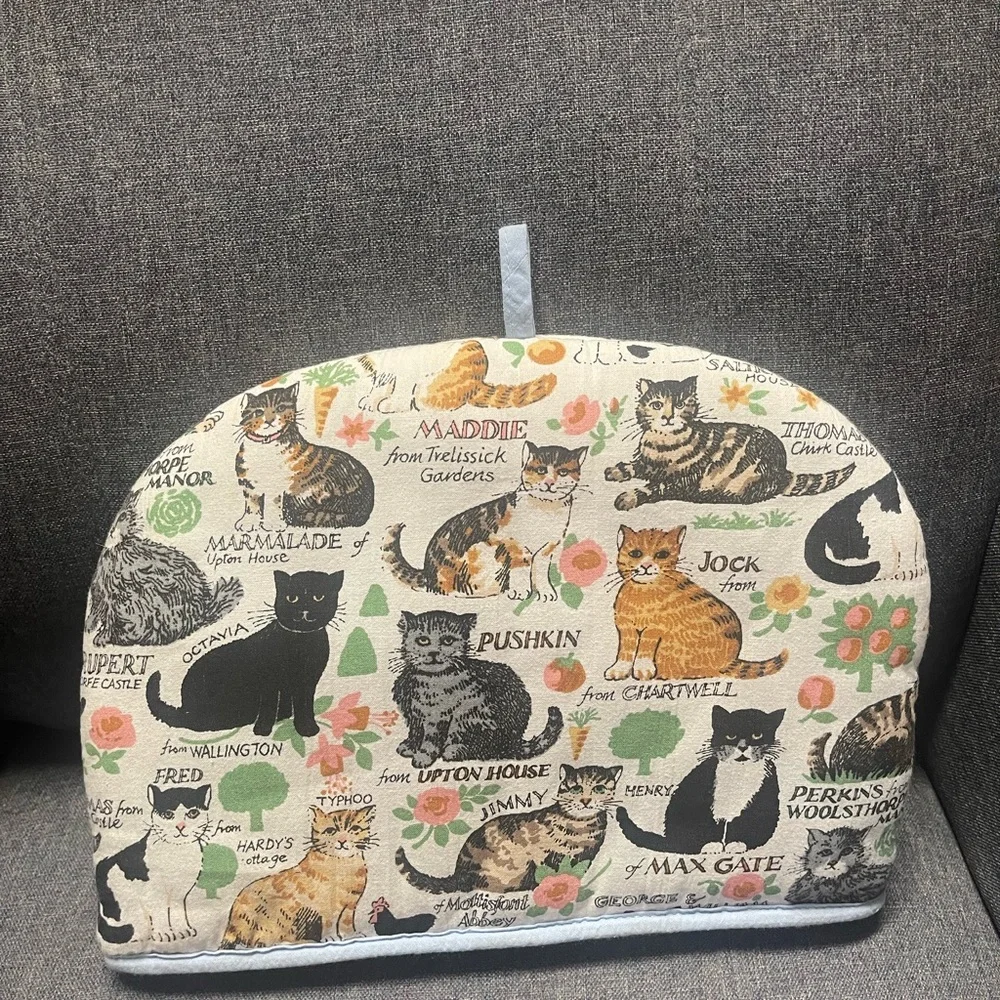 The National Trust Pat Albeck Tea Cosy